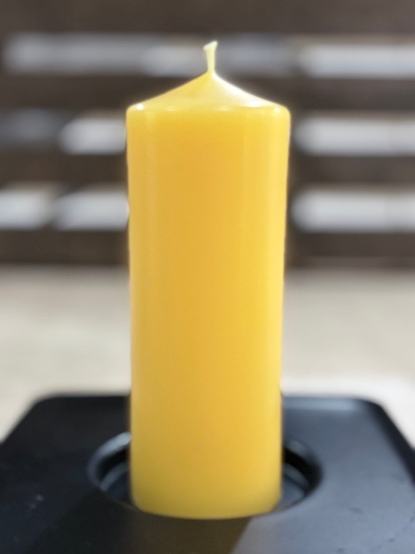 Bougie pilier étroite de cinq pouces